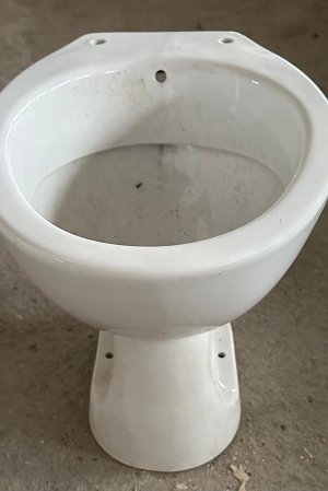 Klozet taşı duvar içi rezervuarlı model ayaklı sağlam dengeli