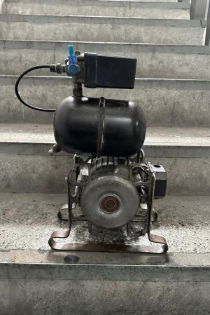 ANTİKA KOMPRESÖR EKM TEK PİSTON 1955 MODEL 220 VOLT ELEKTRİKLİ