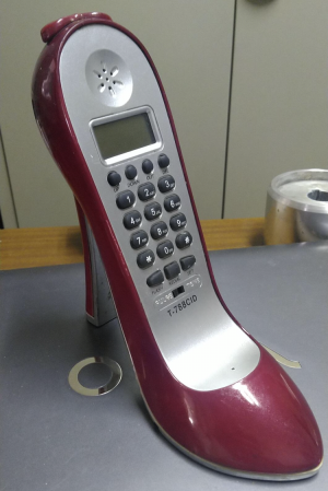 MASA TELEFONU T-788 CID