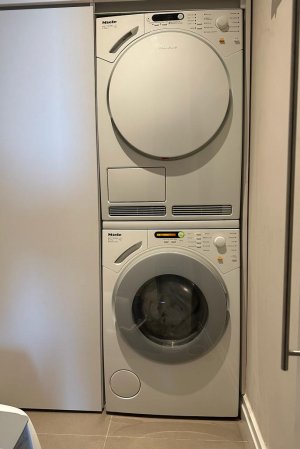 MİELE W1714 SOFTTRONİC PETEK KAZANLI ÇAMAŞIR MAKİNESİ