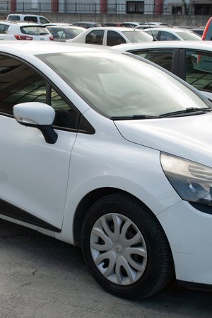 RENAULT CLİO HB JOY 1,2 16V 75 3885