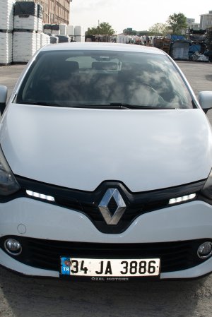 RENAULT CLİO HB JOY 1,2 16V 75 3886