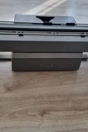 TRİUMPH KLASİK DAKTİLO  