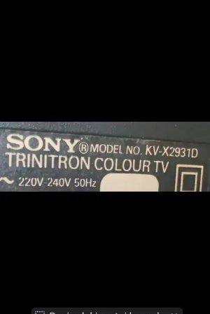 SONY 70 EKRAN TÜPLÜ TELEVİZYON